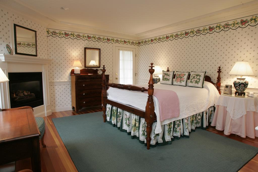 The Whalewalk Inn & Spa Истхем Экстерьер фото
